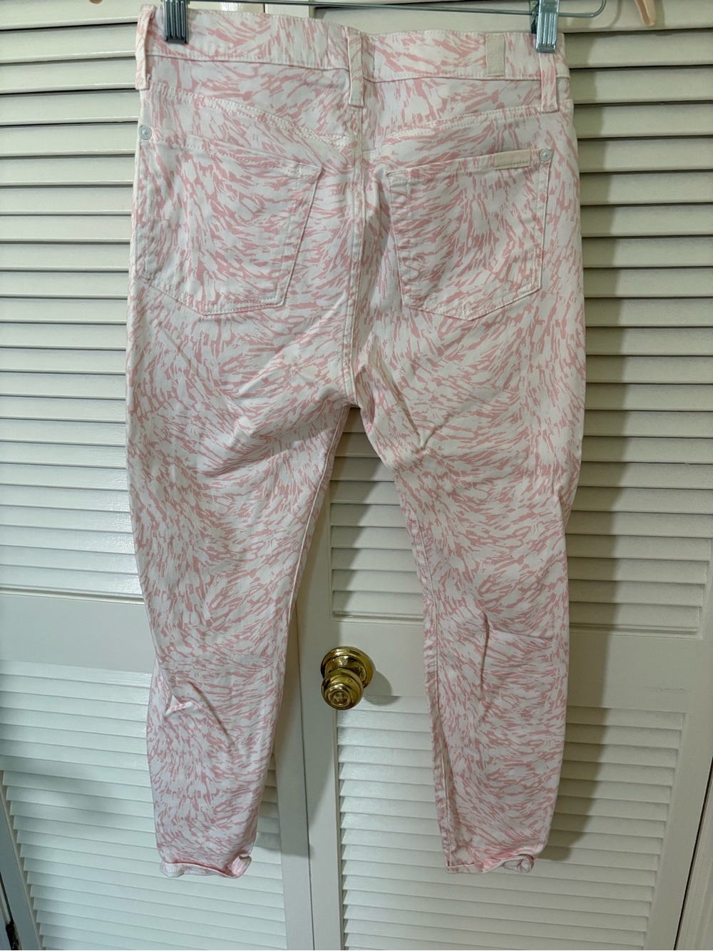 7 For All Mankind High Waist Ankle Skinny Jean in Abstract Pink Print - Size 28 - Picture 4 of 12